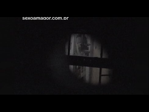 ❤️ Блонді таємно знімає на відео сусідський вуайерист, прихований за порожнистими цеглами Жорстке порно у нас uk.purchasexz.top ❤
